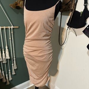 NWT Storia Blush Pink Metallic Bodycon Dress Sparkly Ruched Midi Size M